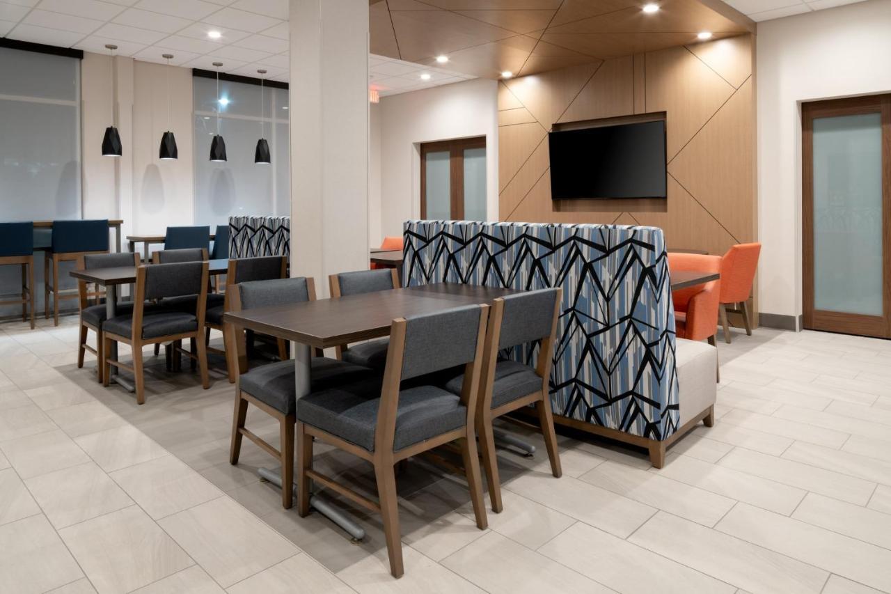 Holiday Inn Express & Suites - Hollister By Ihg מראה חיצוני תמונה