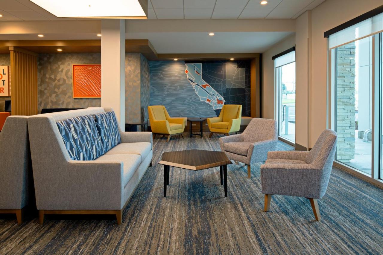 Holiday Inn Express & Suites - Hollister By Ihg מראה חיצוני תמונה