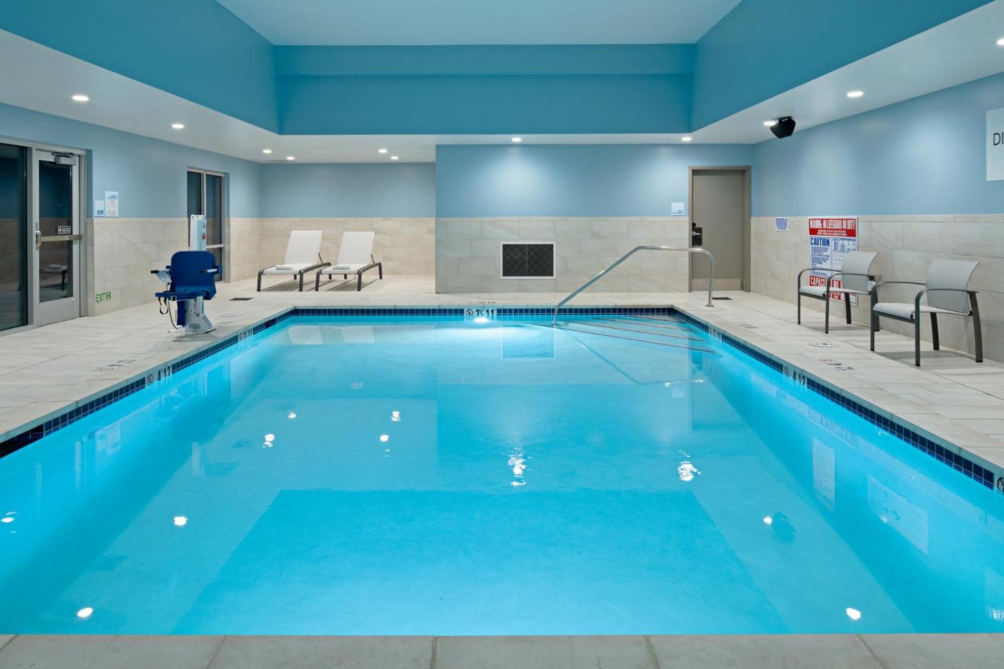 Holiday Inn Express & Suites - Hollister By Ihg מראה חיצוני תמונה