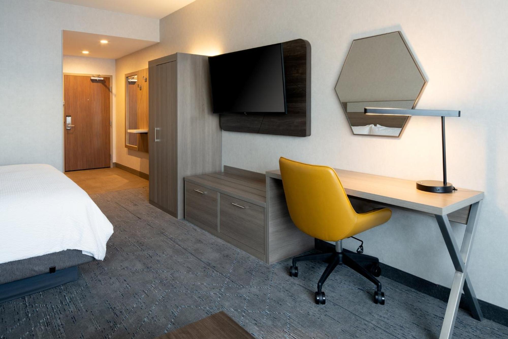 Holiday Inn Express & Suites - Hollister By Ihg מראה חיצוני תמונה
